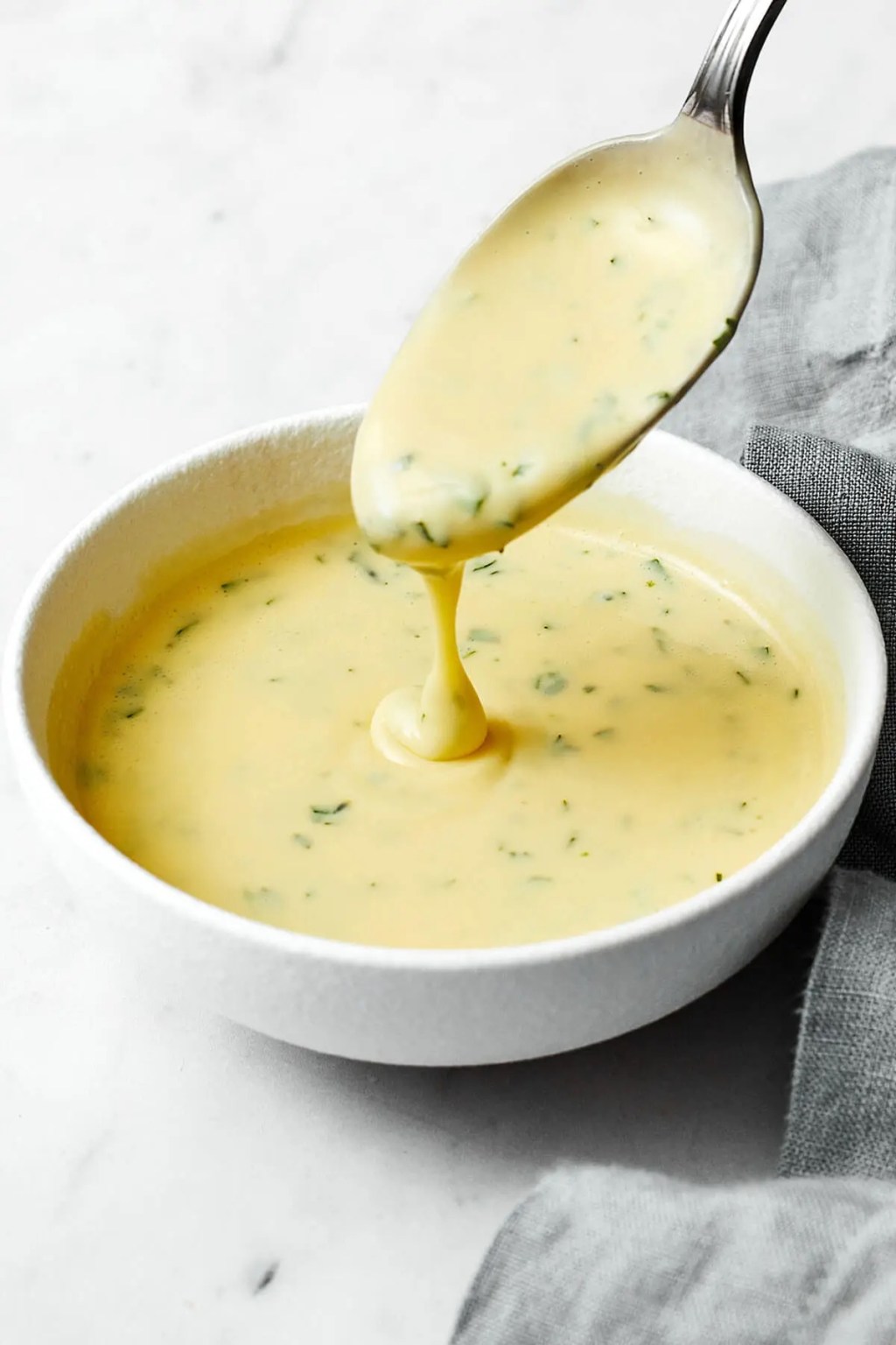 Sauce béarnaise classique (pour 4&nbsp;personnes)